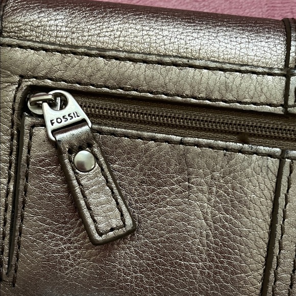 Fossil Y2K Metallic Gunmetal Silver Leather Large Bifold Wallet - Picture 16 of 17